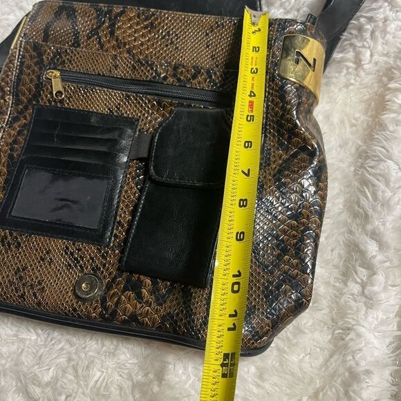 Snakeskin Pattern black and brown synthetic bucket style Shoulder Bag black trim - Picture 8 of 13
